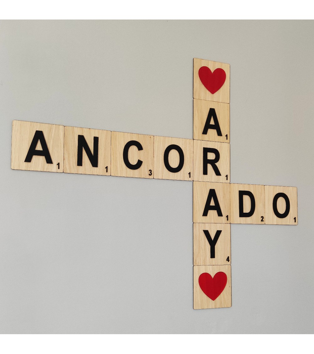 Letras de Scrabble en madera y metacrilato decorativas Material Madera